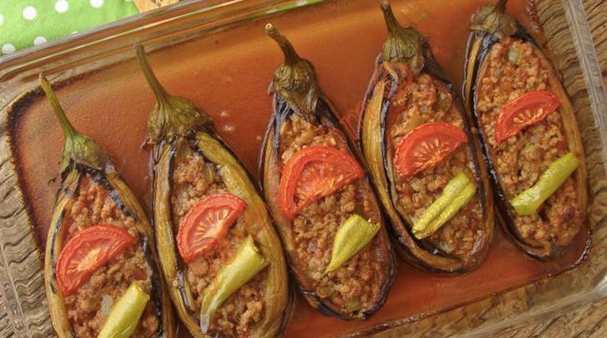 Karnıyarık Yemeği